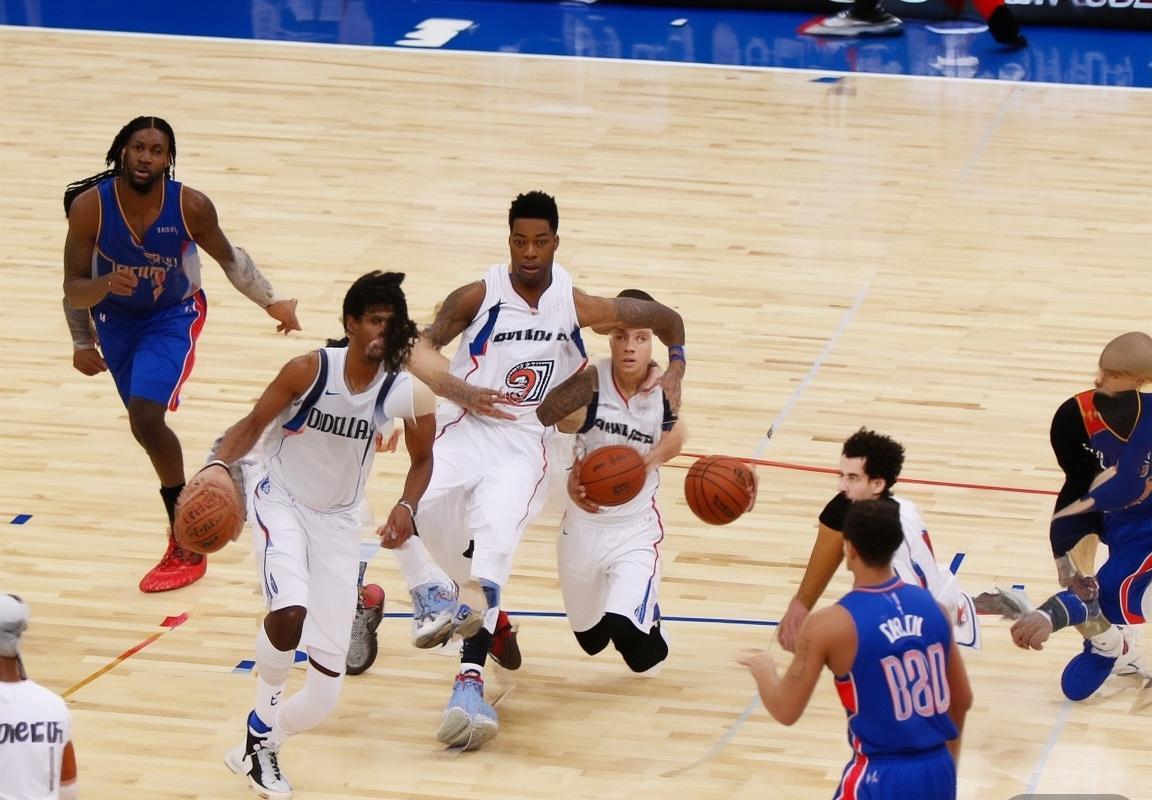 2015年小牛快船NBA季后赛经典对决回顾(图2)